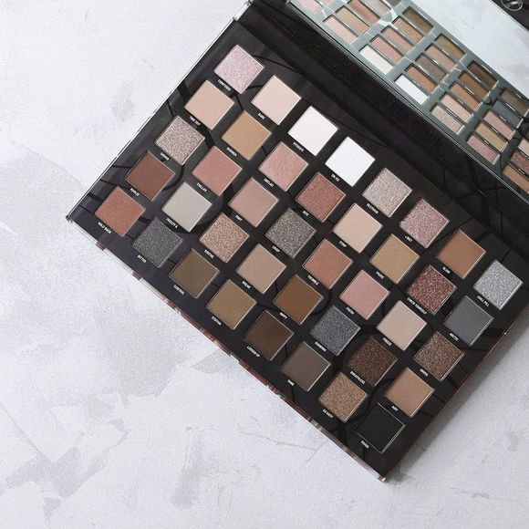 W7 Cool Down Pressed Pigment Palette - 40 High Impact Cool Tone Colors - Picture 3 of 6